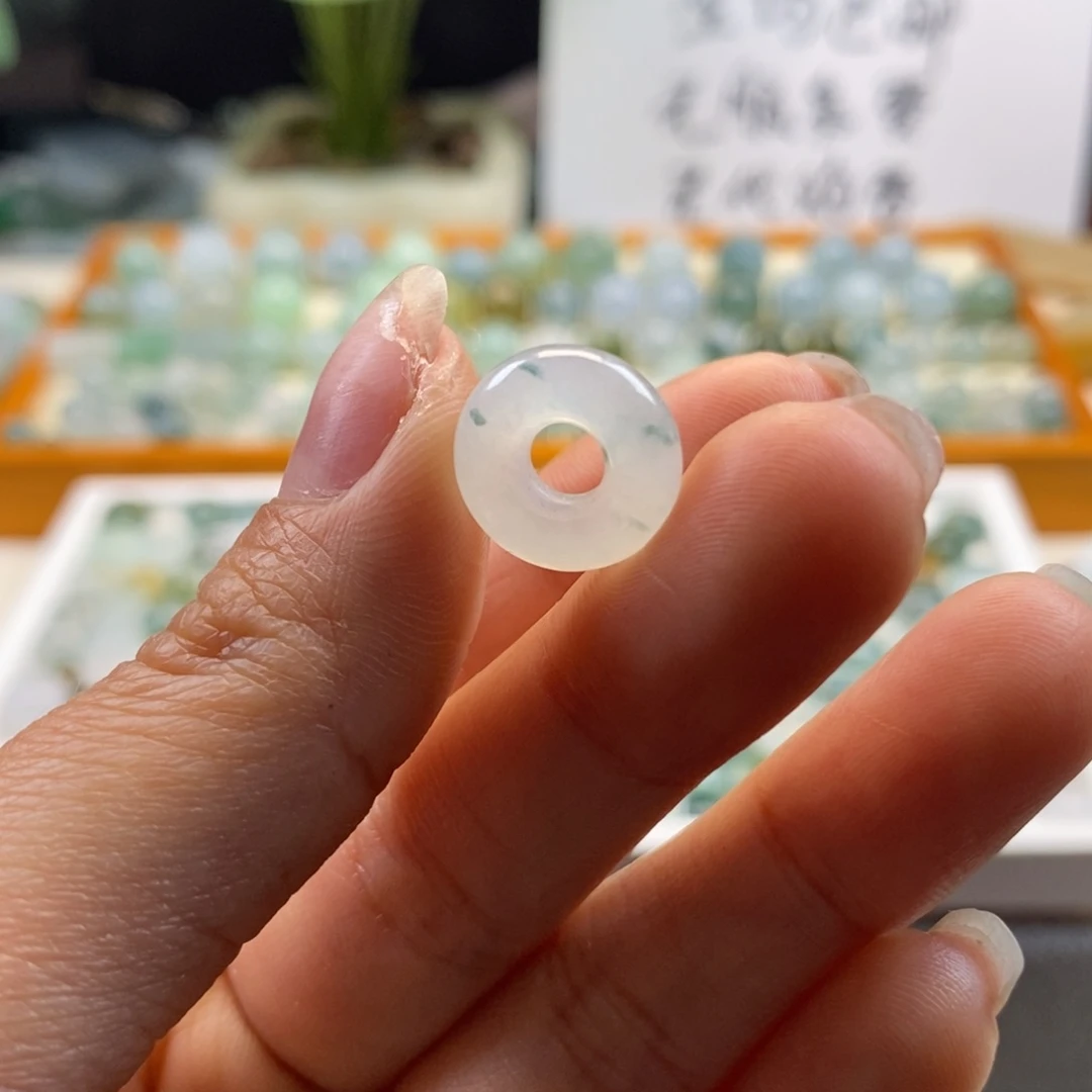 翡翠散珠天然翡翠甜甜圈13,2×4,7