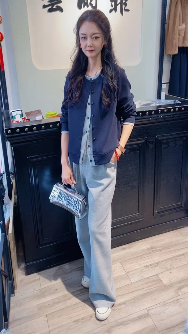 H5116033经典休闲两件套