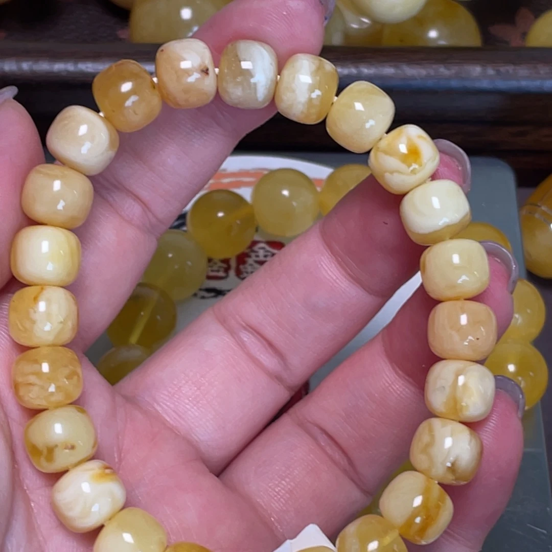 未镶嵌琥珀裸石微瑕19➕294