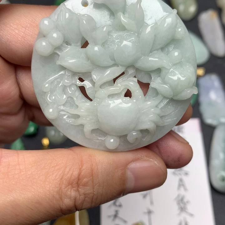 翡翠未镶嵌颈饰天然A货翡翠