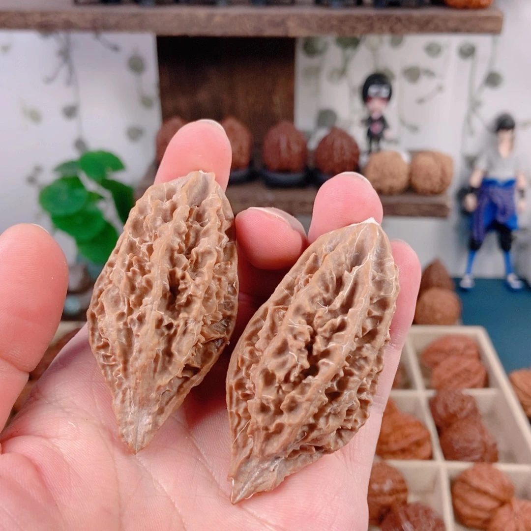 吊坠文玩核桃67¥¥枯叶枪