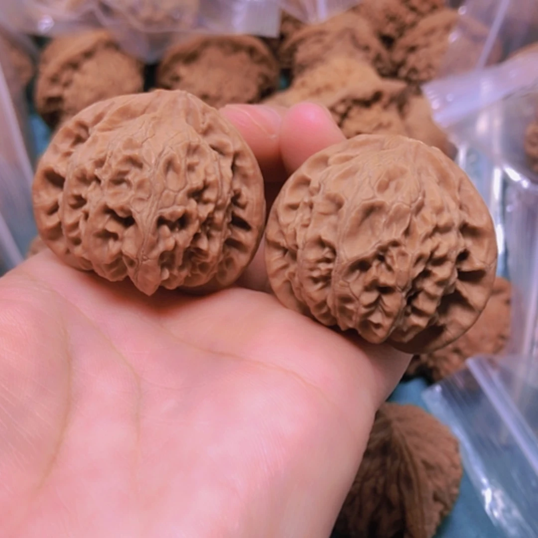 【闪购商品】把件核桃38.5宫灯修尖出油