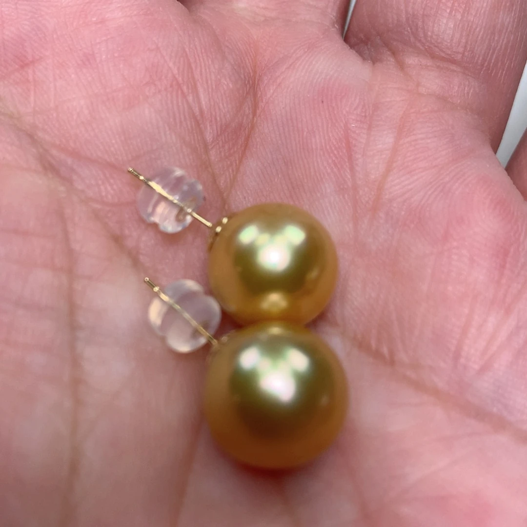 18K金镶嵌耳饰海水珍珠