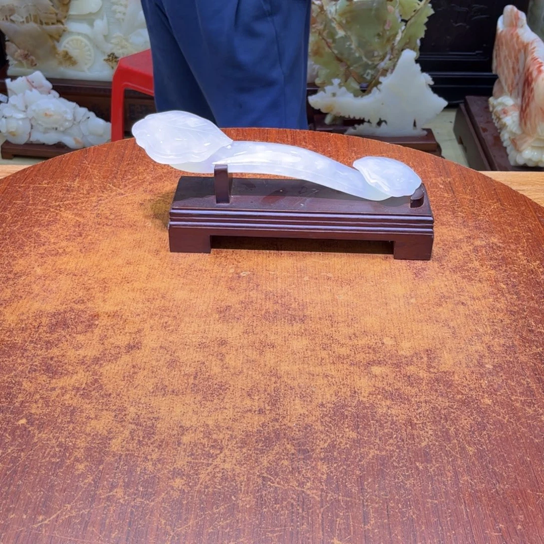 驰***下石材玉石吊坠项链
