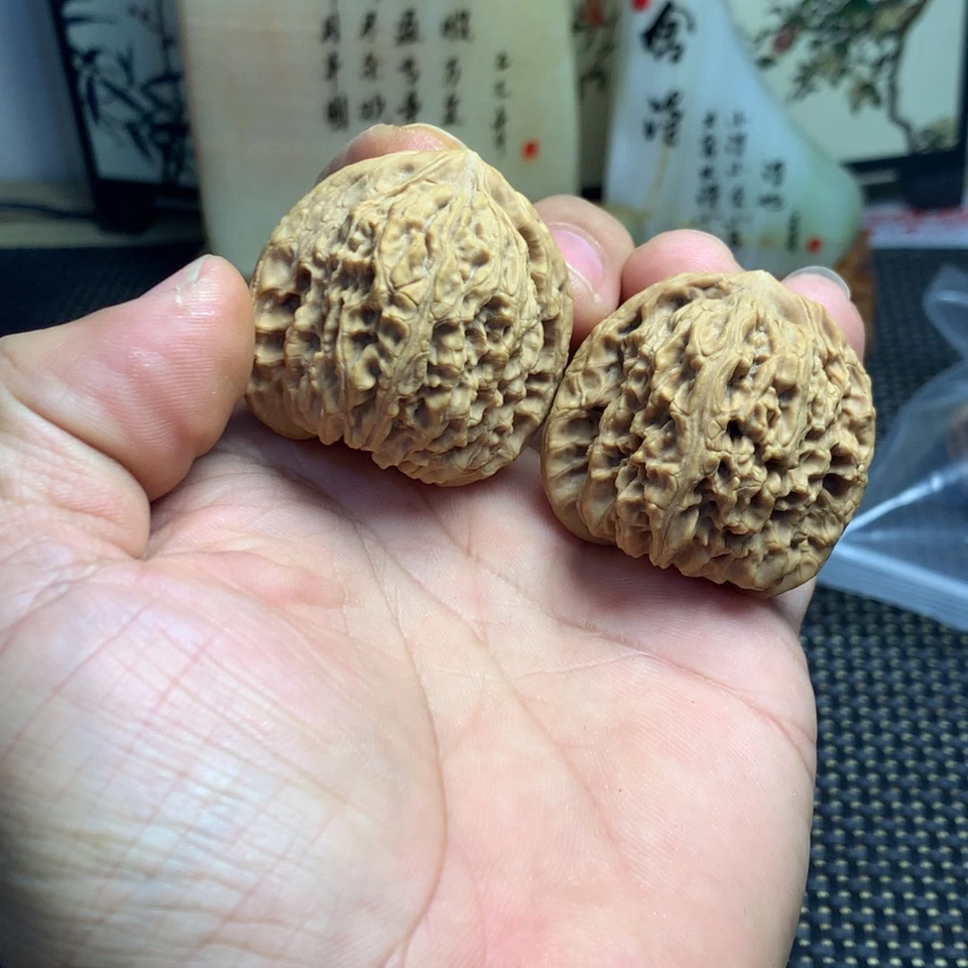 把件文玩核桃南疆石