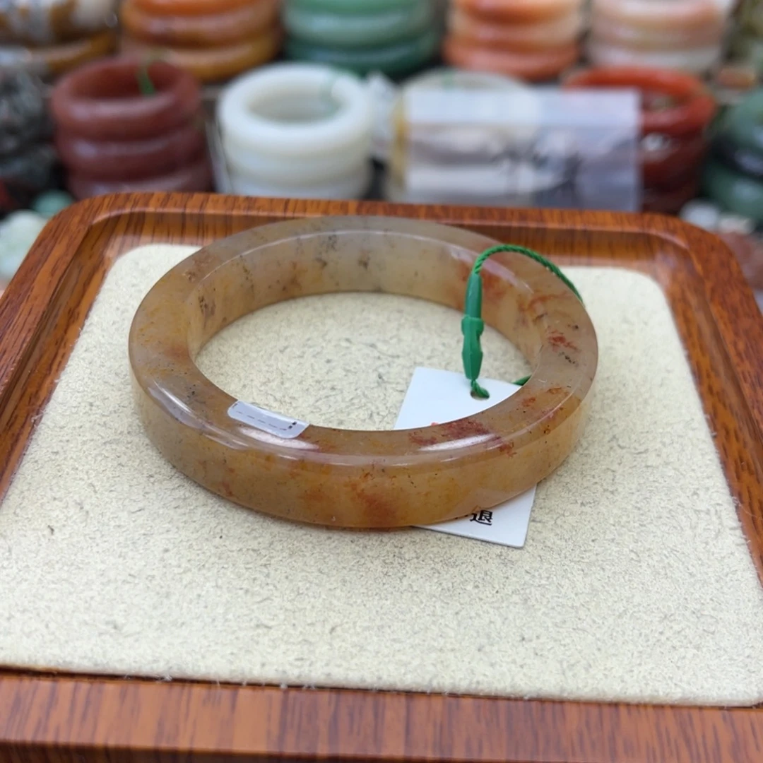 石英质玉未镶嵌手镯