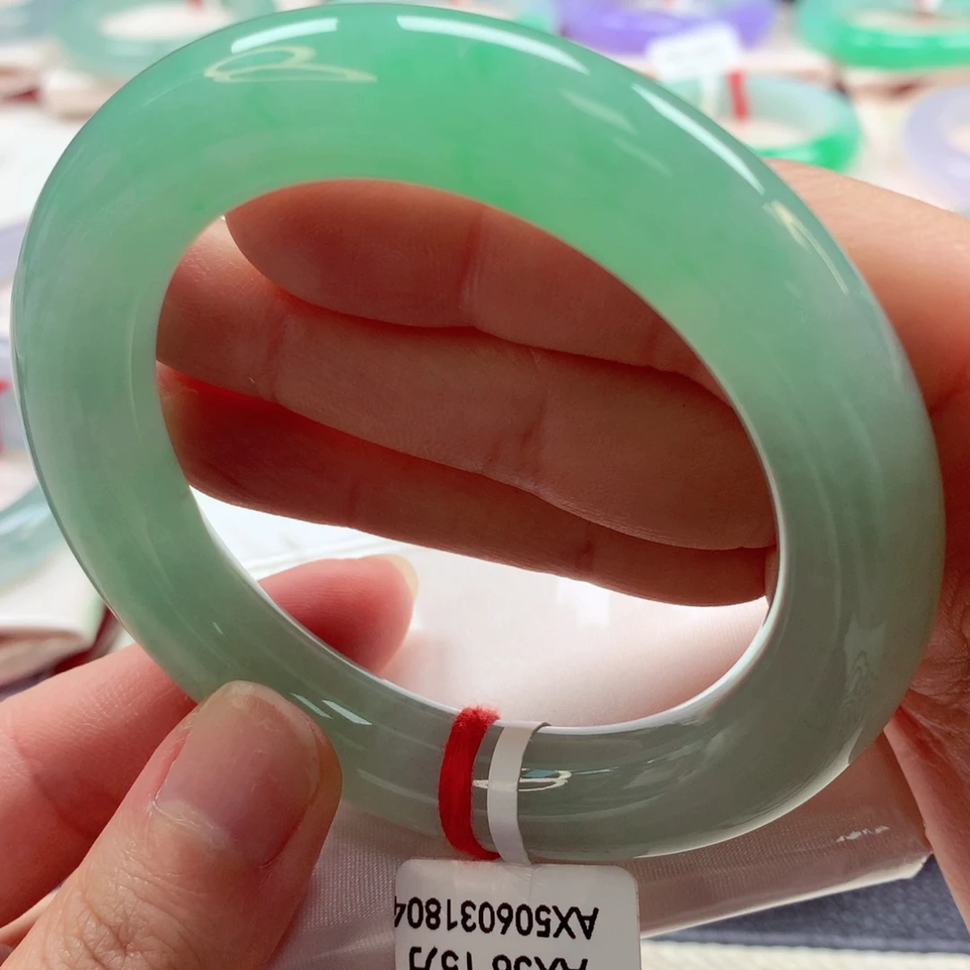 翡翠手镯（圆镯）未镶嵌75号（85）