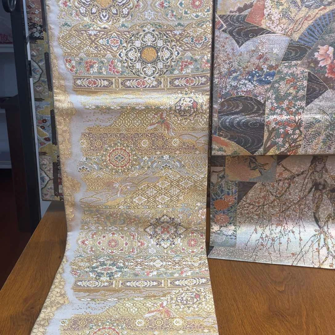 织绣全通金织宝相