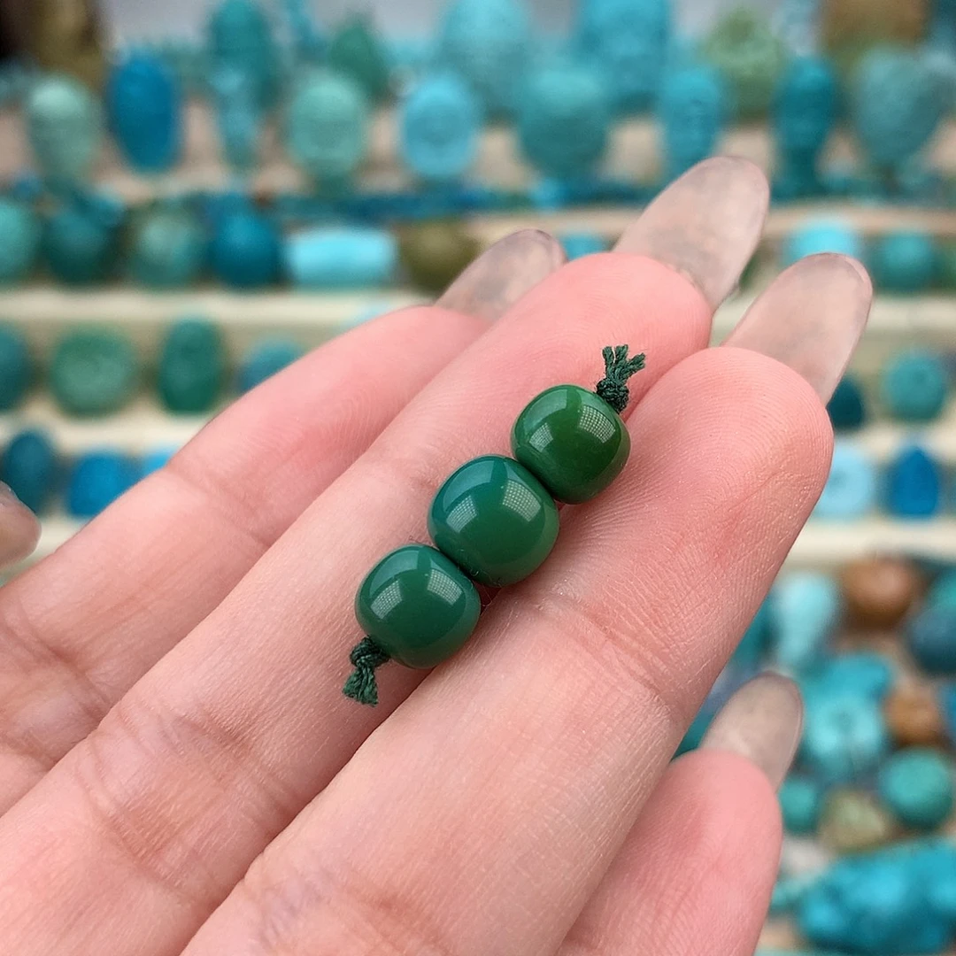 绿松石未镶嵌珠宝奇石7