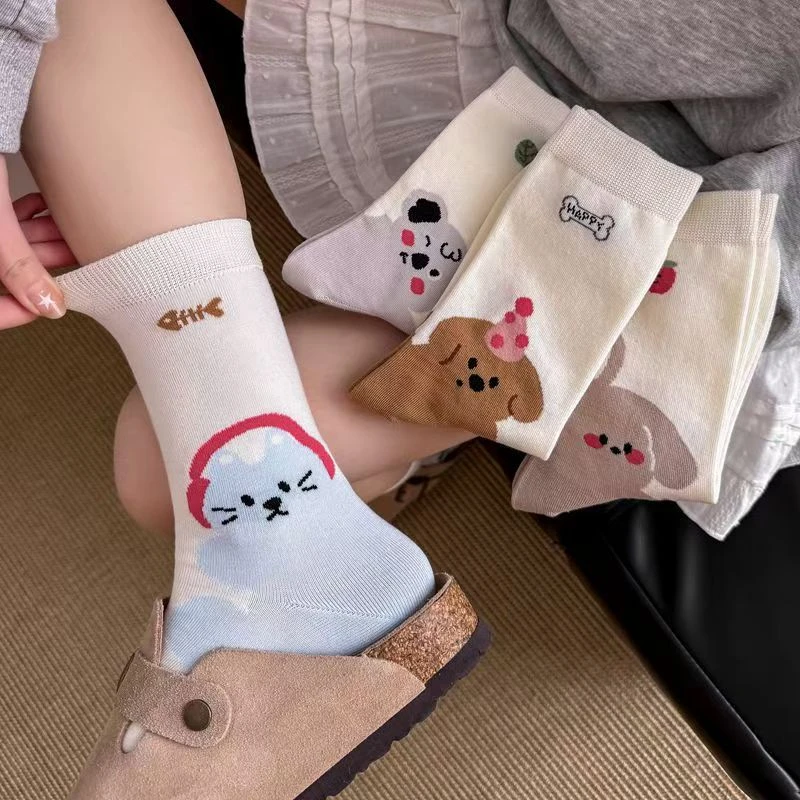 2025春夏新款可爱卡通图案白色中筒袜 无骨百搭少女学生风