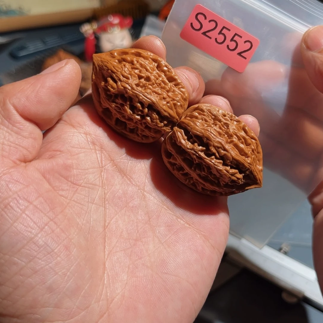 文玩核桃把件鸡心