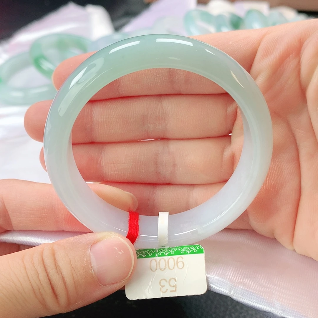 翡翠未镶嵌手镯缅甸A货翡翠手镯