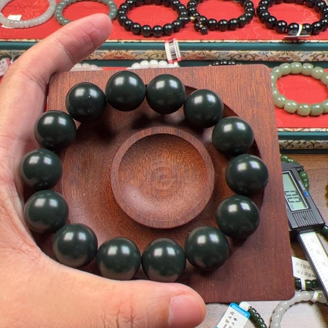 和田玉未镶嵌吊坠(不含链)