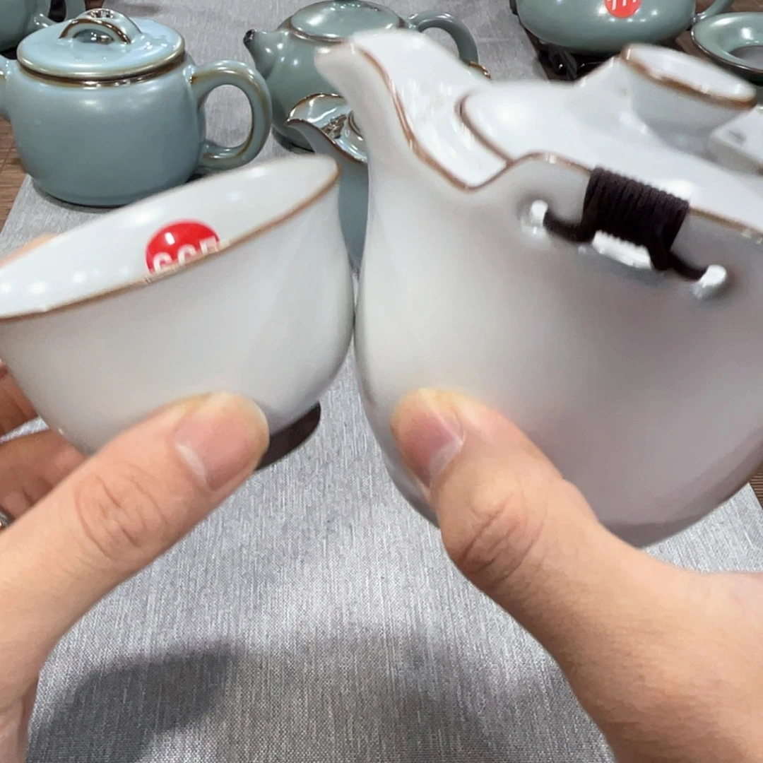 瓷片小微瑕。。。。。。。。。。。