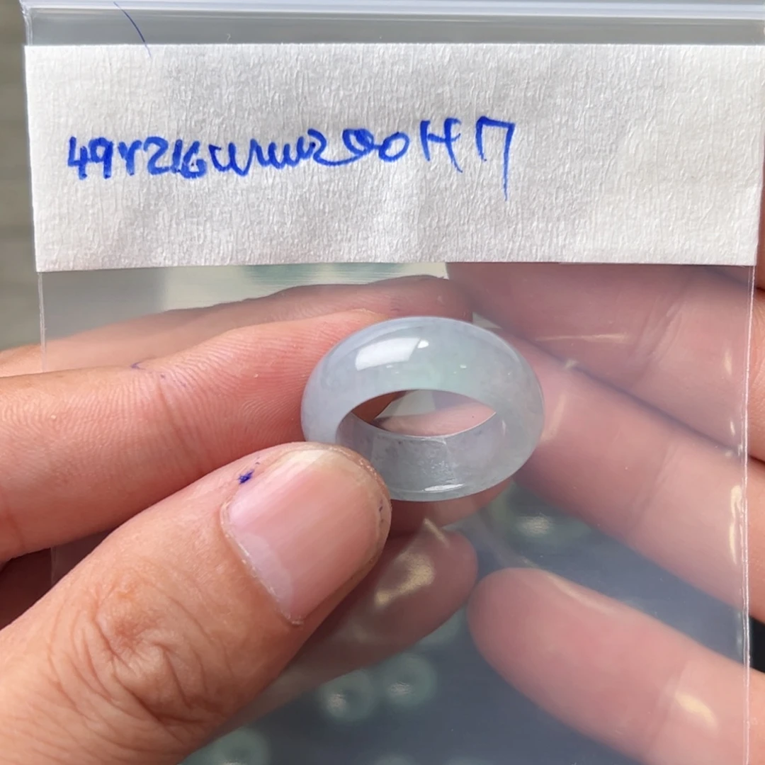 定制翡翠未镶嵌琴**扬