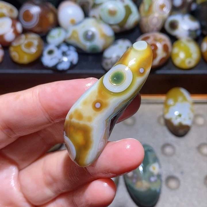 未镶嵌玛瑙/玉髓珠宝半成品209