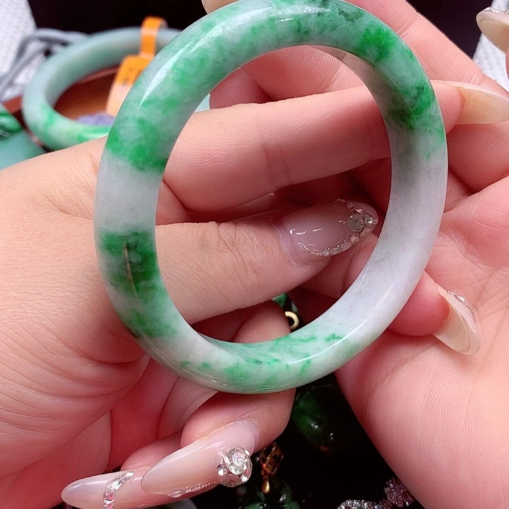 未镶嵌手镯翡翠翡翠手镯