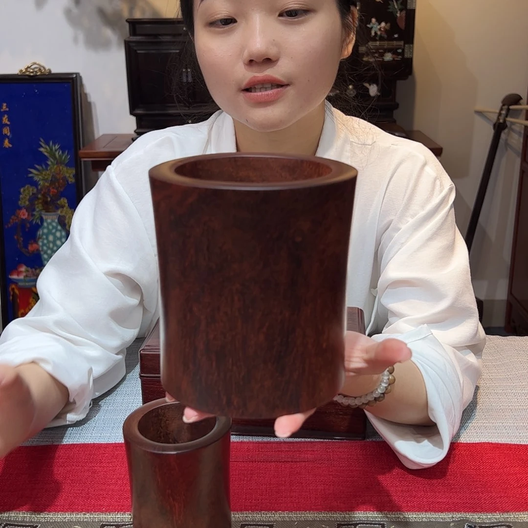 紫檀木类成套家具紫檀文房雅器笔筒