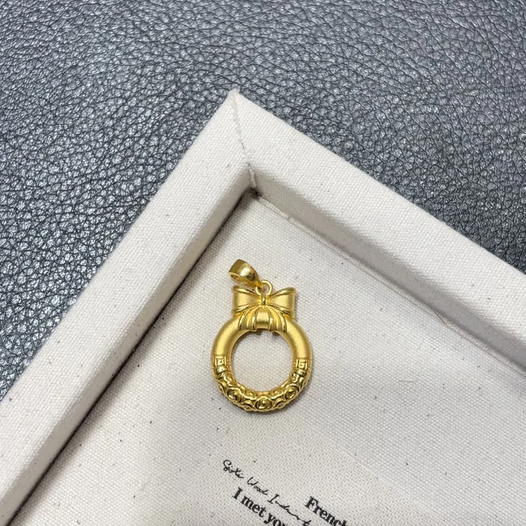 足金999蝴蝶结吊坠平安扣精美设计寓意美好