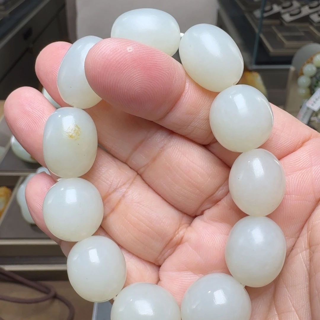 和田玉未镶嵌手串