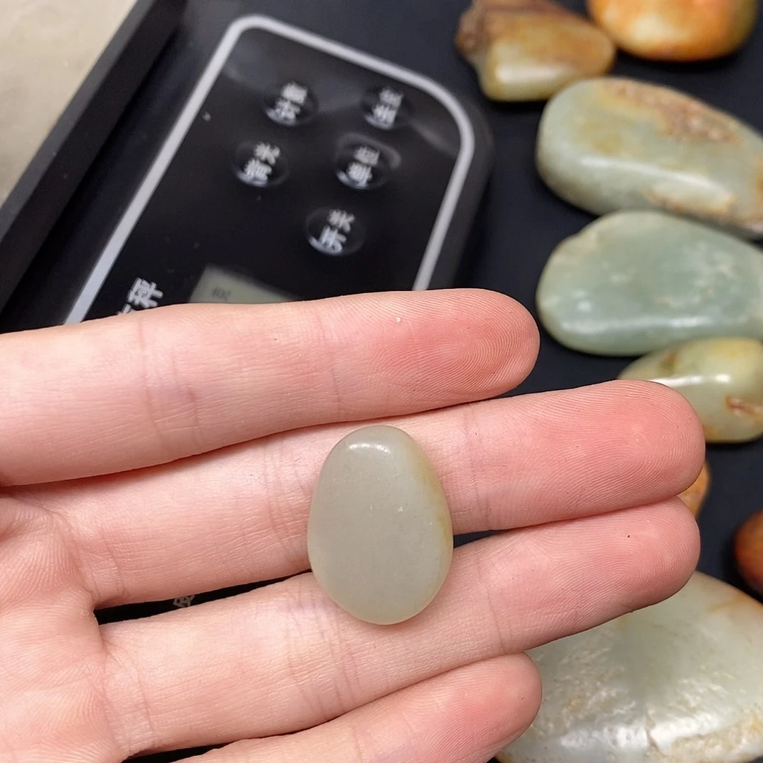 和田玉（糖玉）未镶嵌挂件