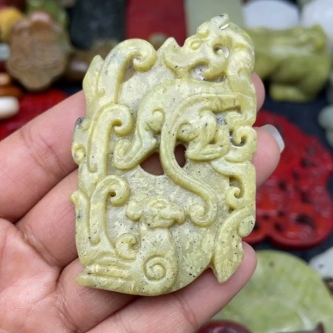 蛇纹石玉颈饰未镶嵌134