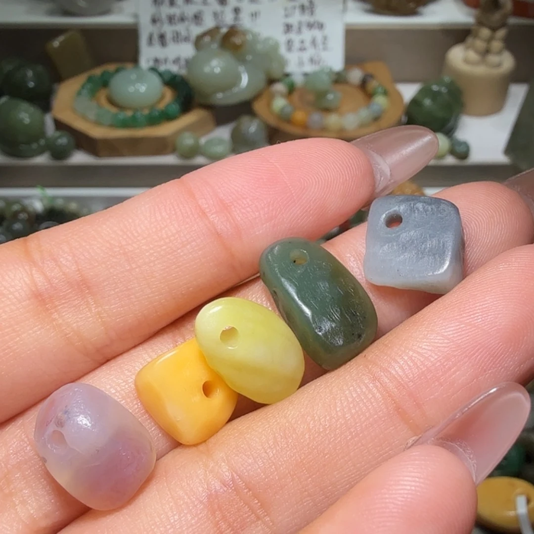 和田玉未镶嵌珠宝奇石