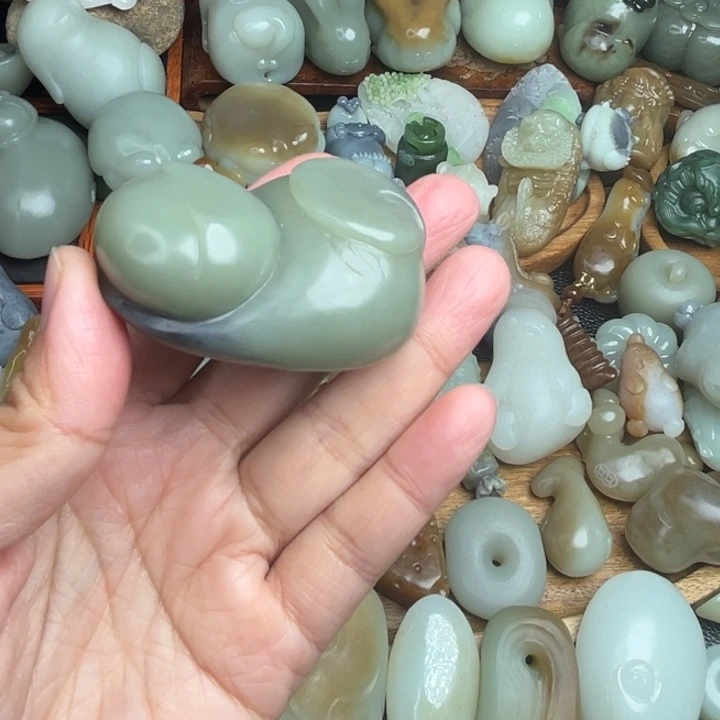 未镶嵌和田玉（糖玉）珠宝奇石