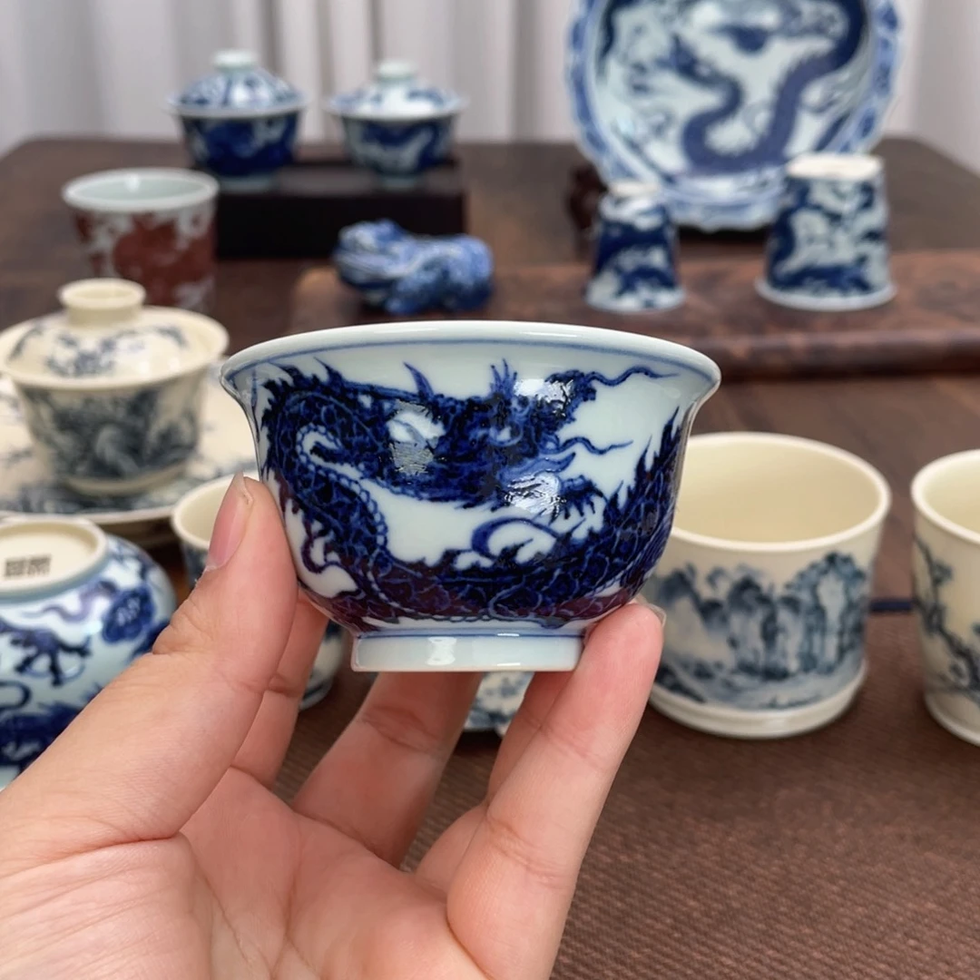 元青花铠甲龙纹压手