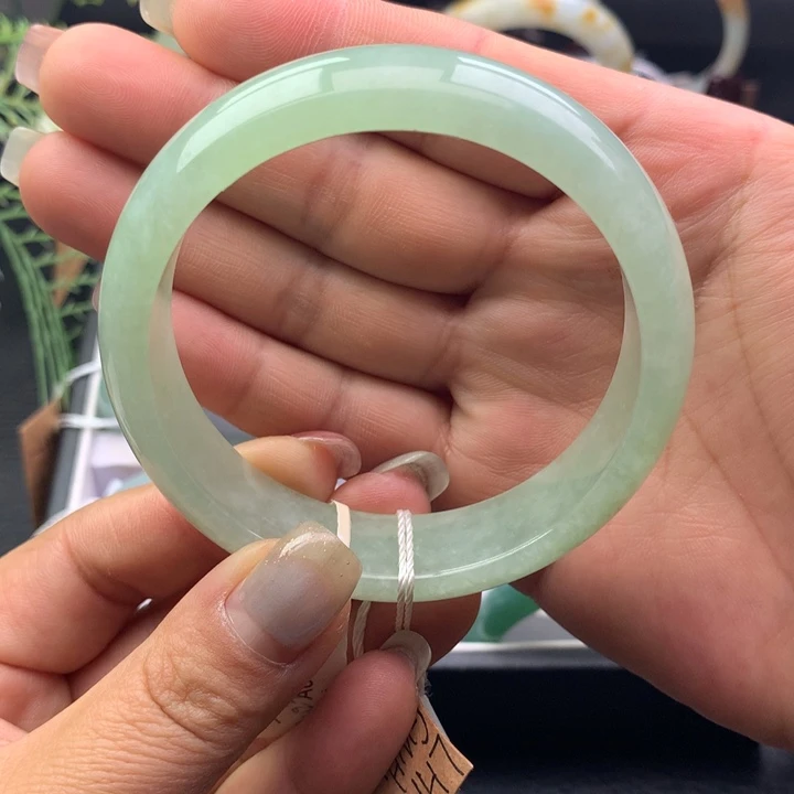 翡翠未镶嵌手镯天然翡翠手镯