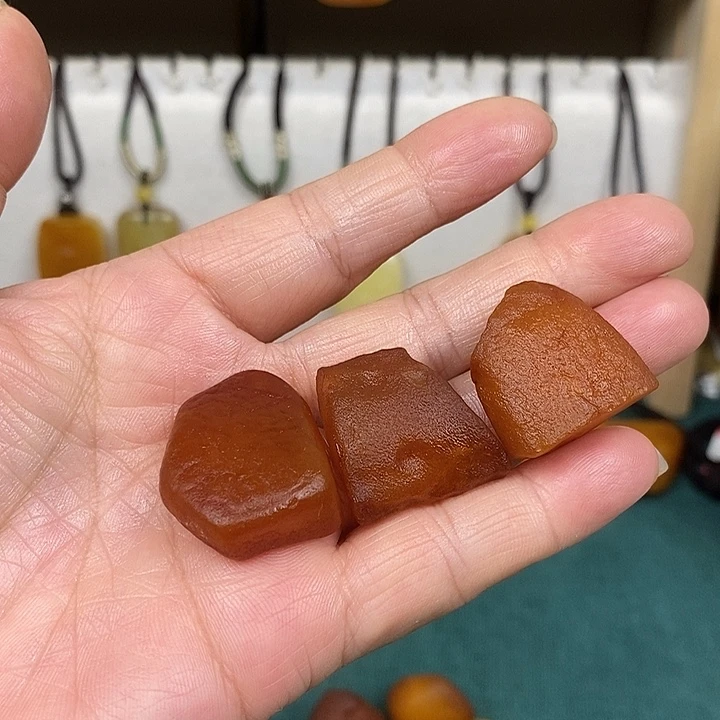 漏***师蜜蜡未镶嵌珠宝奇石原石