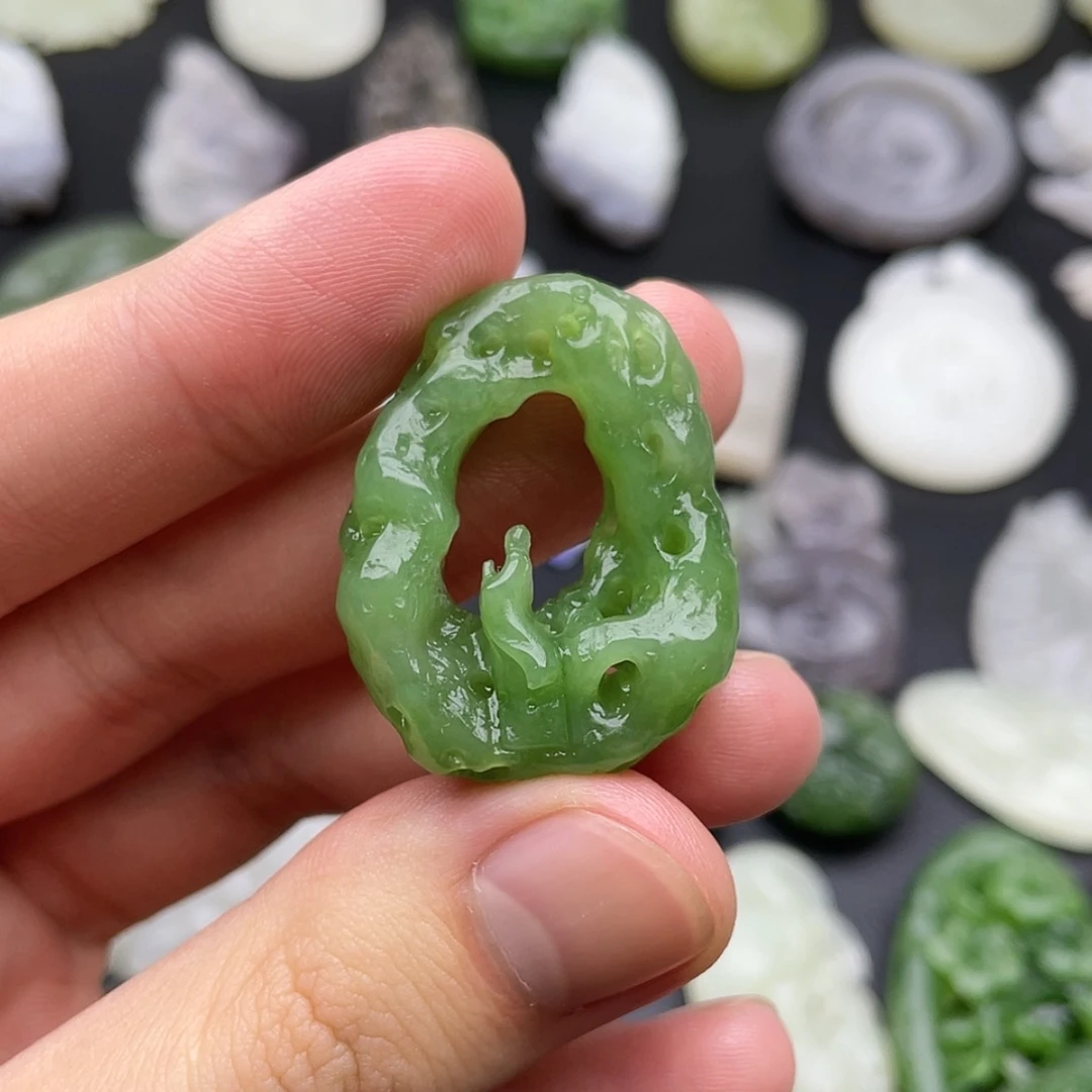 【闪购商品】颈饰未镶嵌和田玉