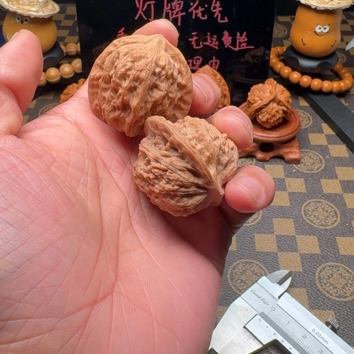 易***生吊坠文玩核桃公子帽