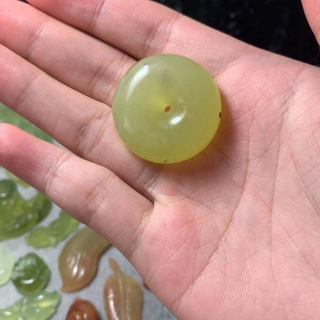 蛇纹石玉合金颈饰