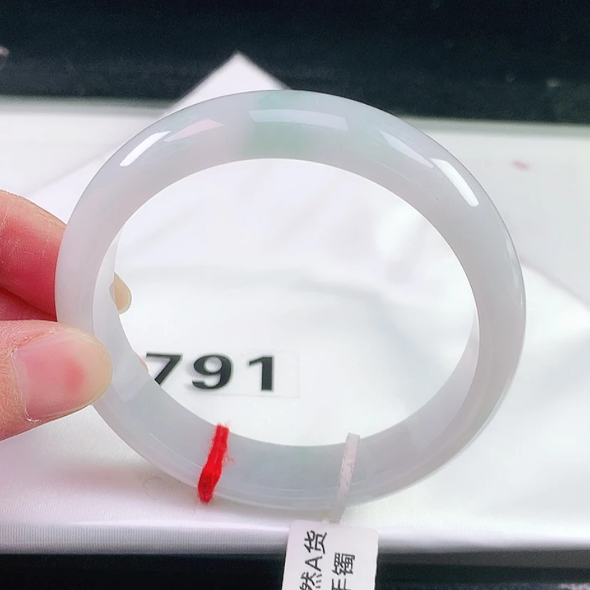 【闪购商品】未镶嵌手镯翡翠791