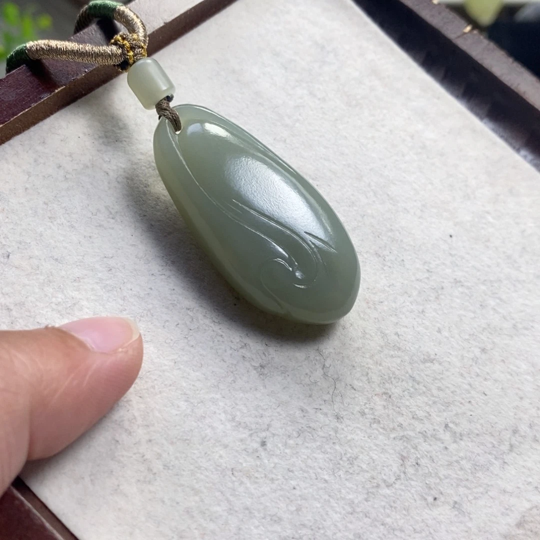 和田玉未镶嵌颈饰12