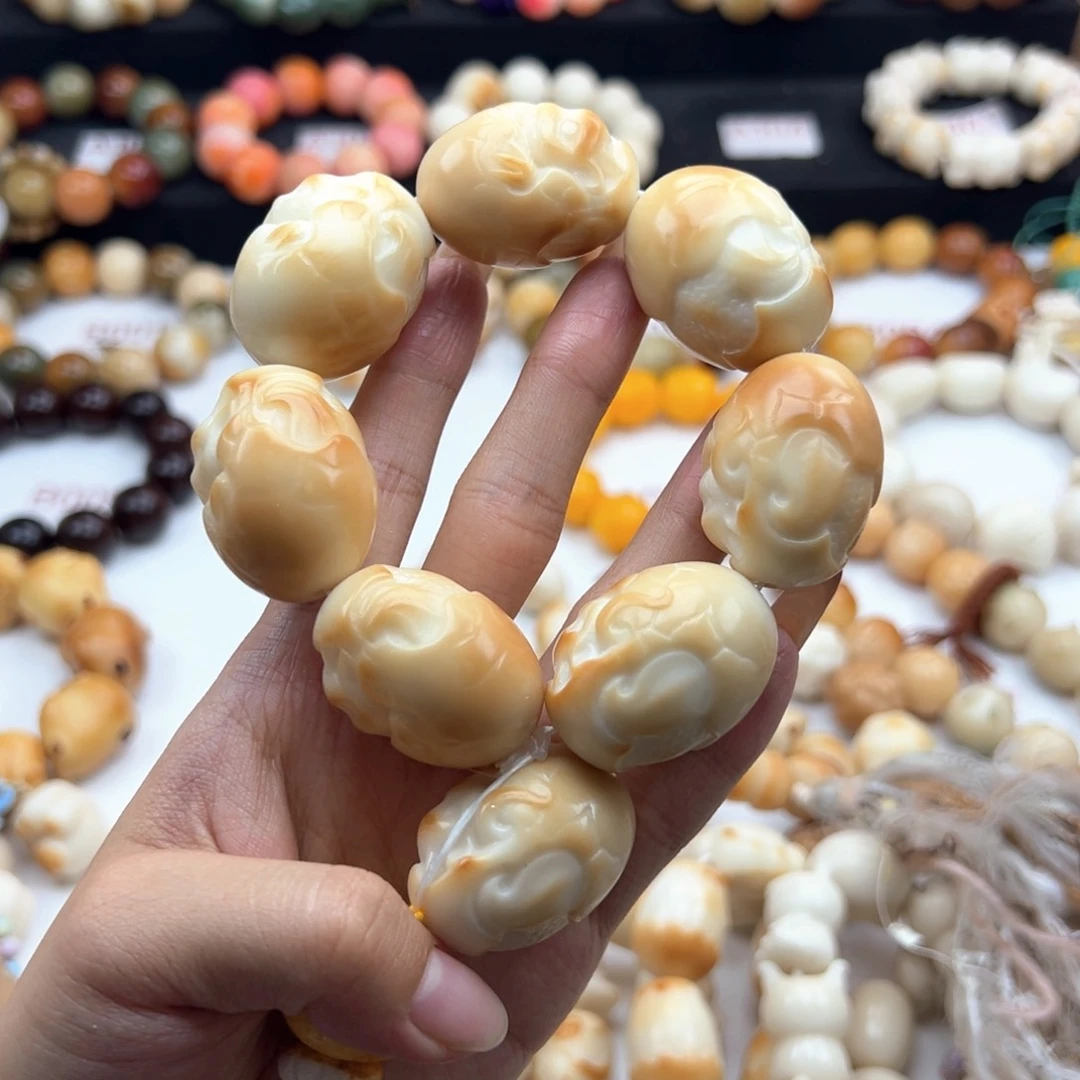白玉菩提吊坠通货