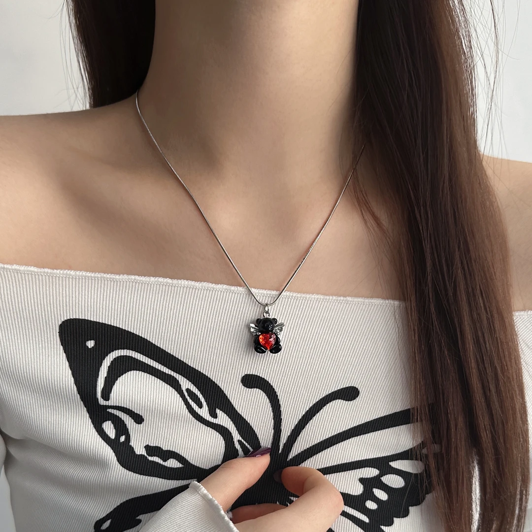 合金项链 X5348-1简约百搭可爱精致轻奢气质红色天使小熊项链女款