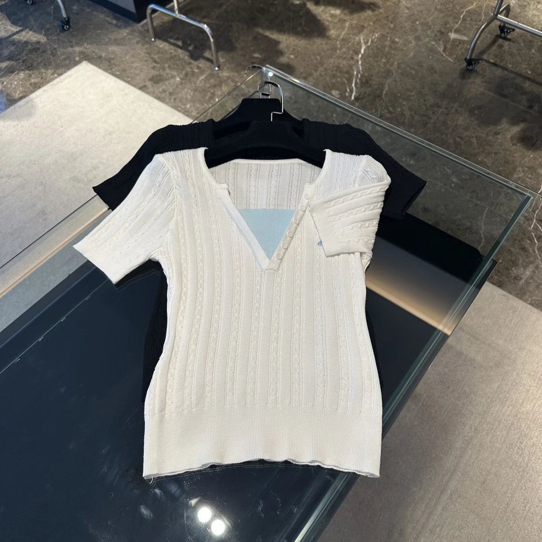 新款星球刺绣撞色假两件针织上衣