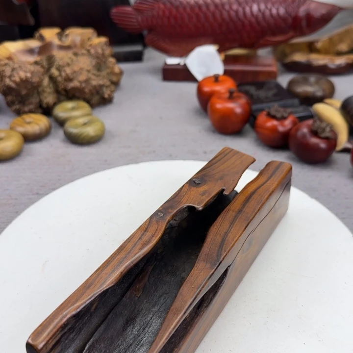 大果紫檀（缅甸花梨）张*杰