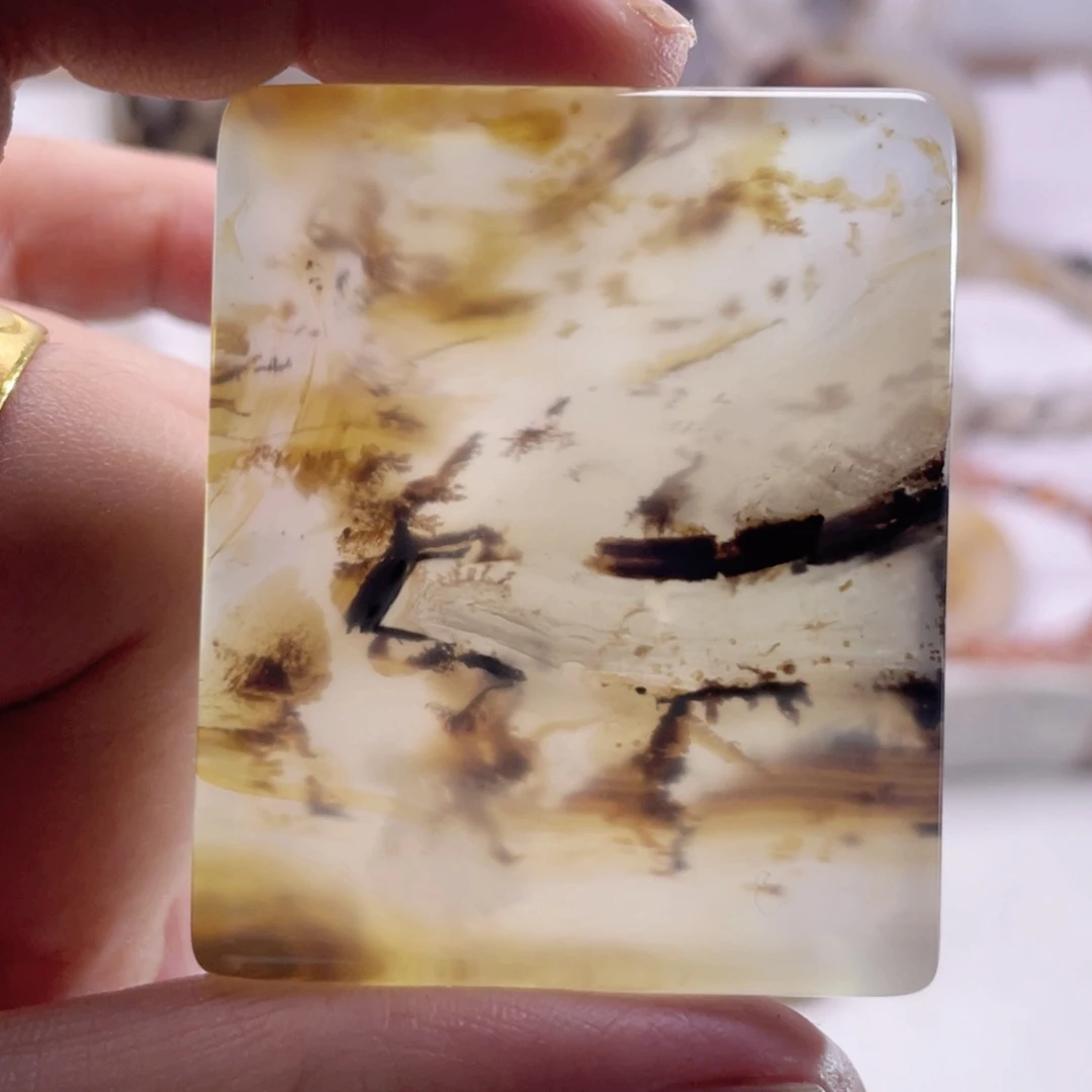 玛瑙/玉髓未镶嵌珠宝奇石