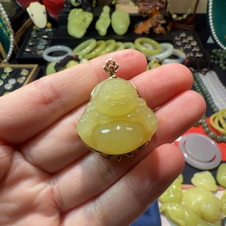 和田玉（黄玉）颈饰18K金镶嵌