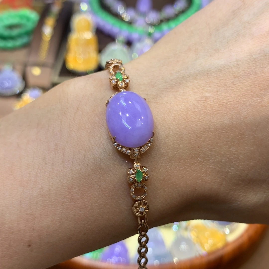 翡翠18K金镶嵌颈饰