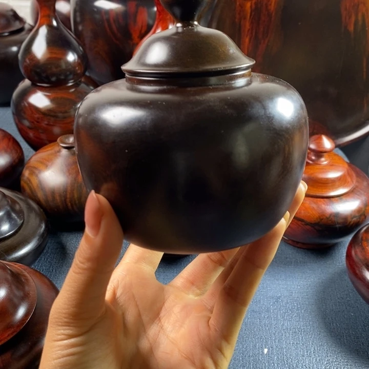 交趾黄檀（大红酸枝）