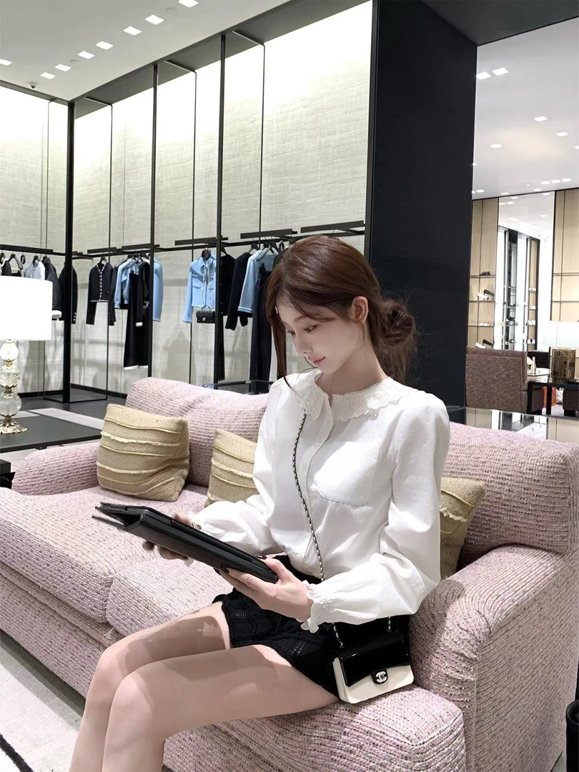 秀智【Kyoto贵女】miu系蕾丝荷叶边白色衬衫女秋上衣小黑裙套装