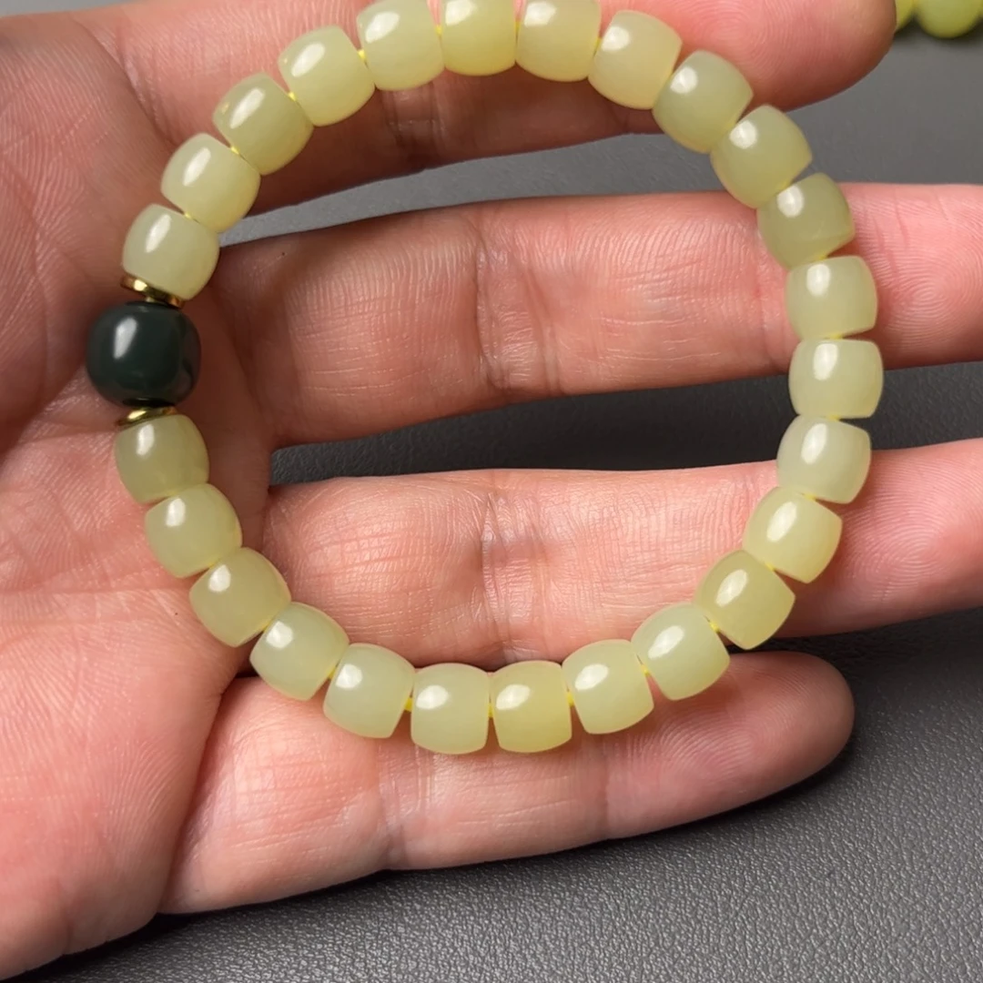 X***g和田玉未镶嵌手串