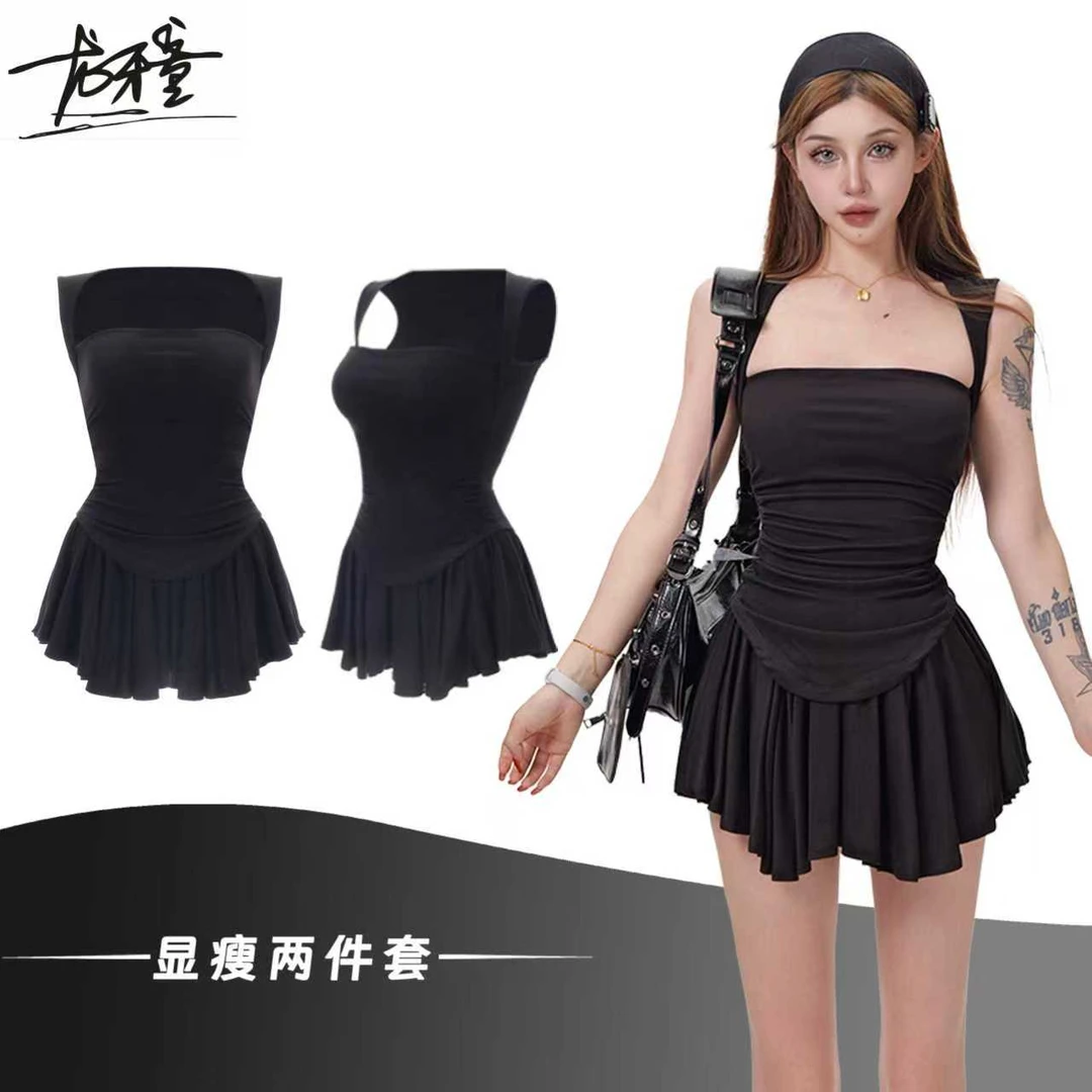 龙牙童推荐【显瘦两件套】赫本风黑色连衣裙子夏季2025新款收腰短裙