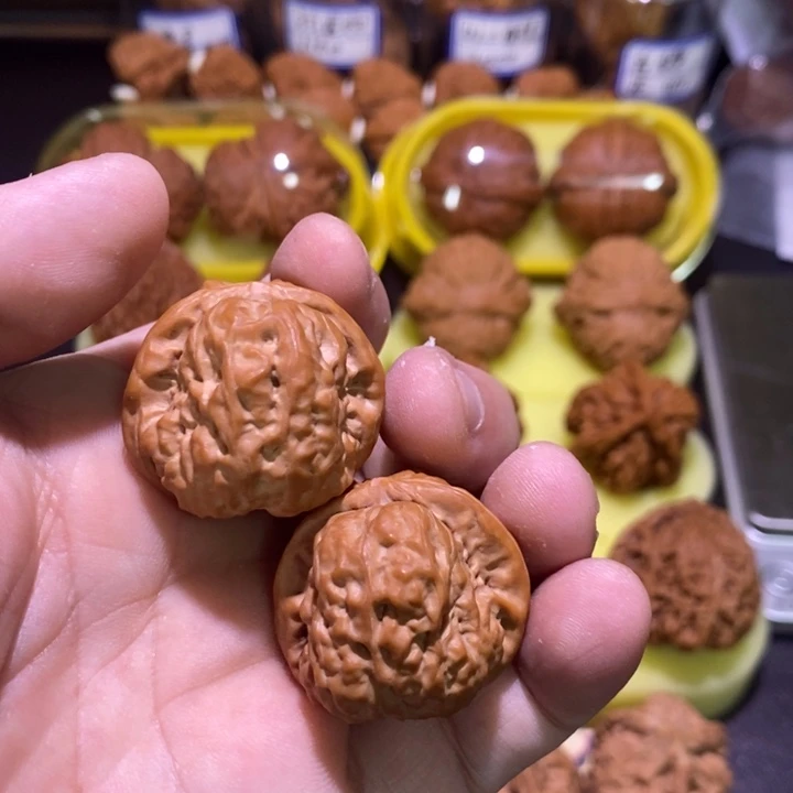 冯***扬文玩核桃吊坠蛤蟆