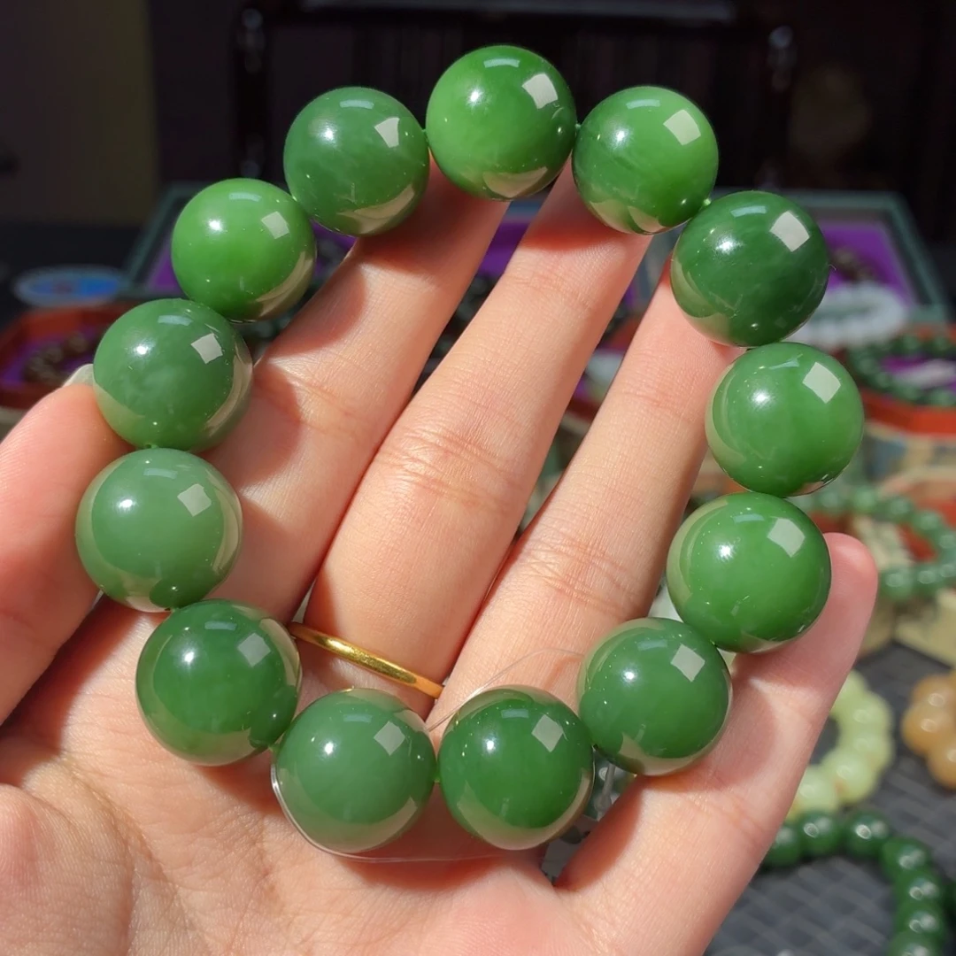 披***蛇和田玉（碧玉）未镶嵌手串