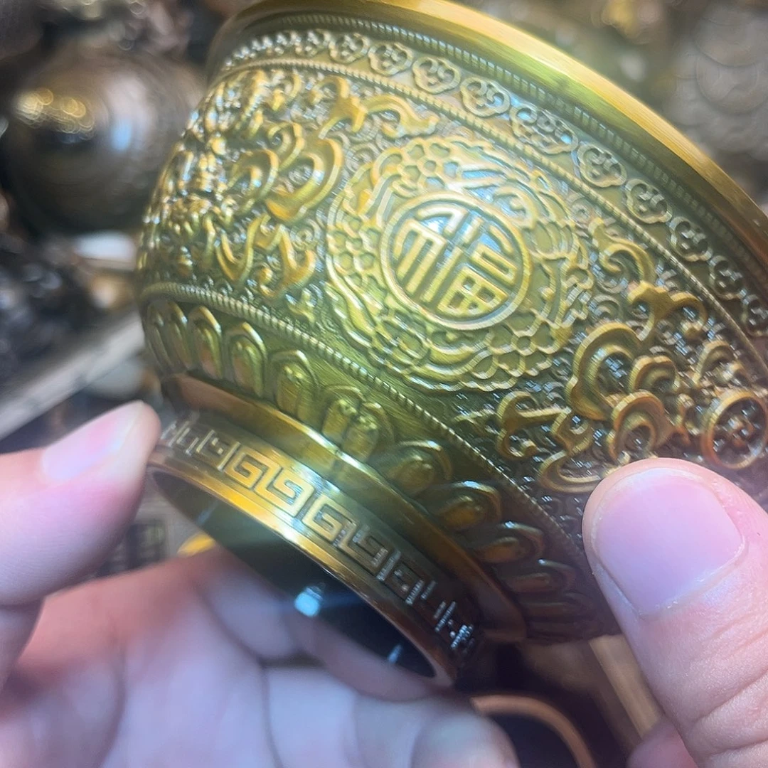 精美铜器工艺品等